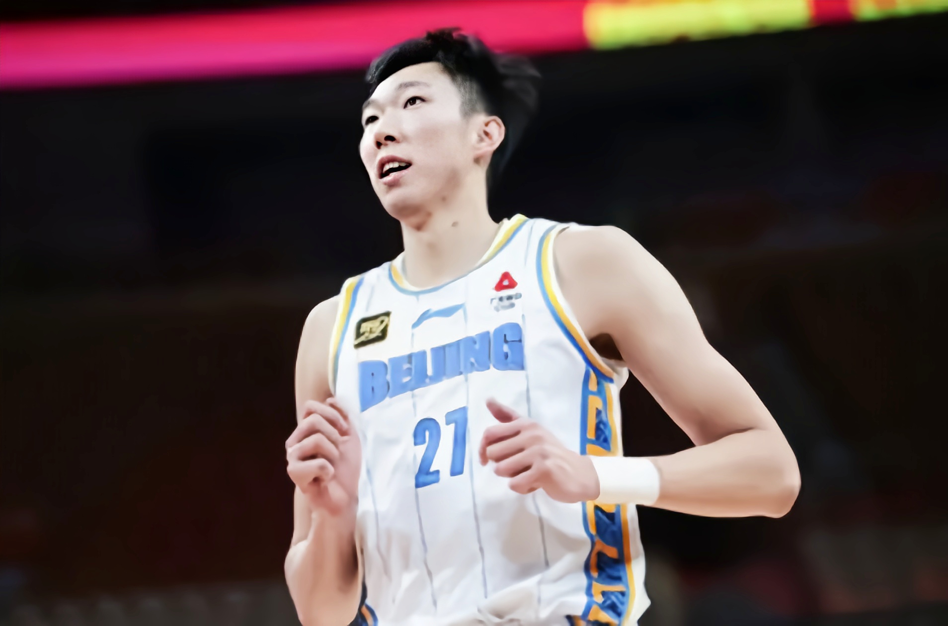 周琦31分曾凡博28+10首钢大胜福建广东胜广州的简单介绍